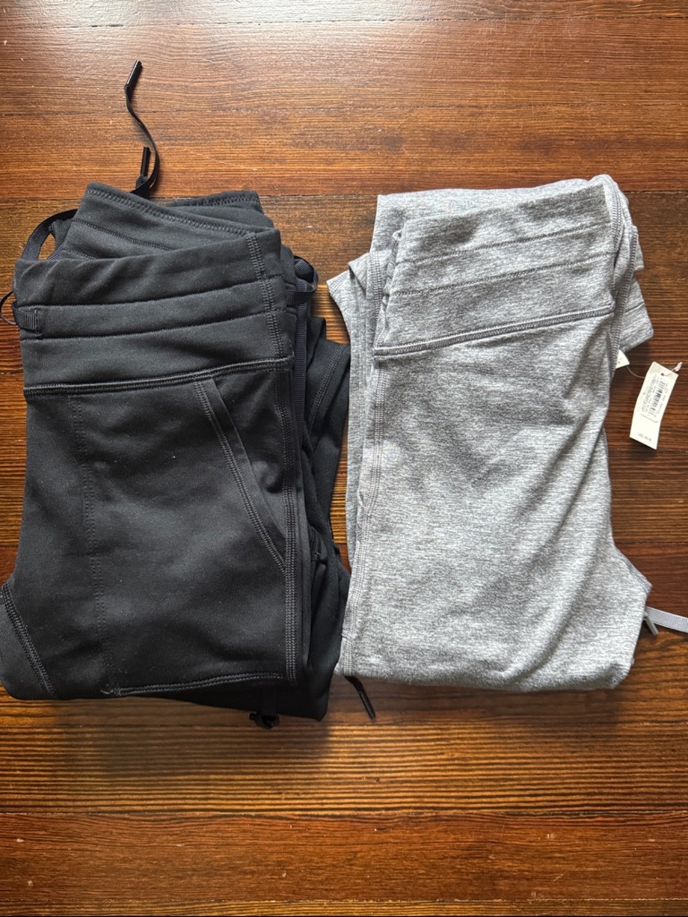 Woman’s Active Leggings - 3 Black pairs & 2 Heather Gray pairs